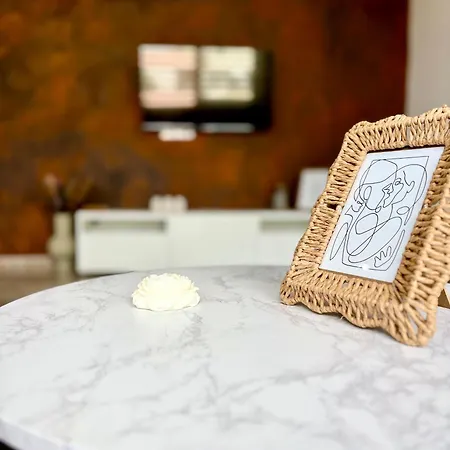 Amos Apartment-ultracentral-free Parking דירה קלוז'-נאפוקה